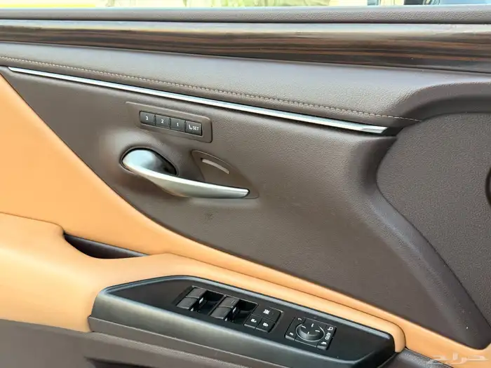 لكزس Es350 نص فل cc موديل 2020 18