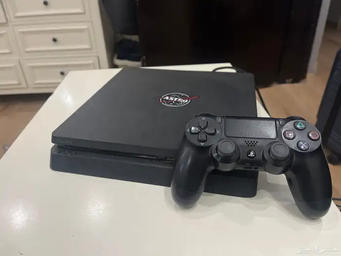 بلايستيشن 4 شغال   كنترولر 0