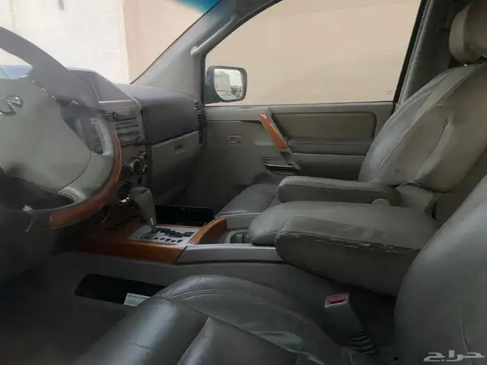 للبيع إنفينيتي QX56 موديل 2006 4