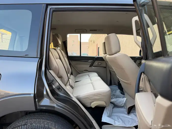 ميتسوبيشي باجيرو موديل 2020 31