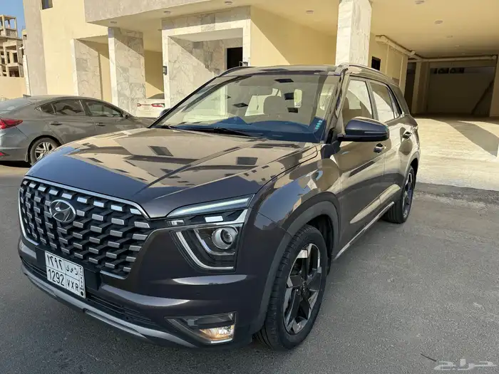 هونداي جراند كاريتا 2024 سبعة 7 راكب بحالة الوكالة مالك أول 3