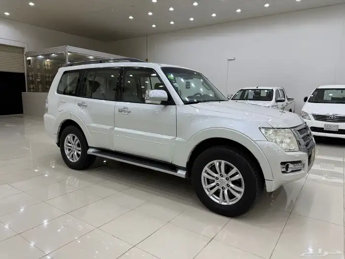 ميتسوبيشي باجيرو 2017 فل كامل مكينه 3800 1