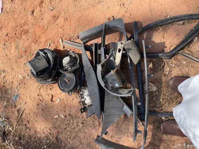 قطع غيار تشليح نيسان اكستيرا 2012 1