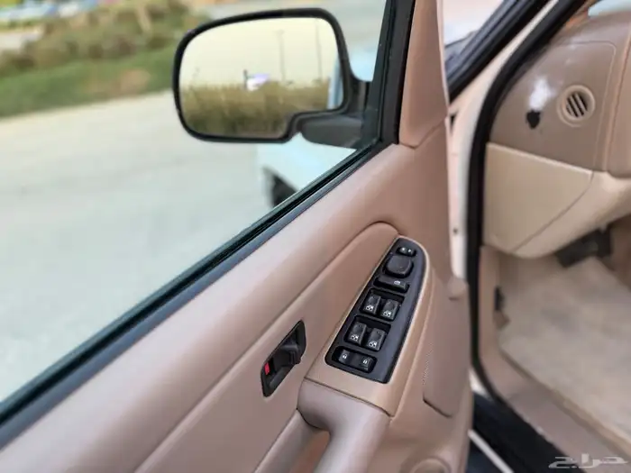 جمس 2005-8100 عداد 63 الف فقط 24