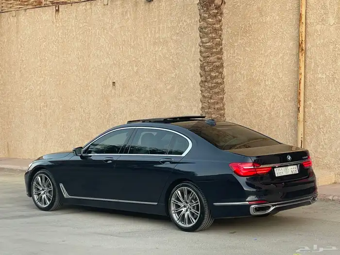 بي ام دبليو Li730 - 2019 فل كامل بحالة الوكالة 8