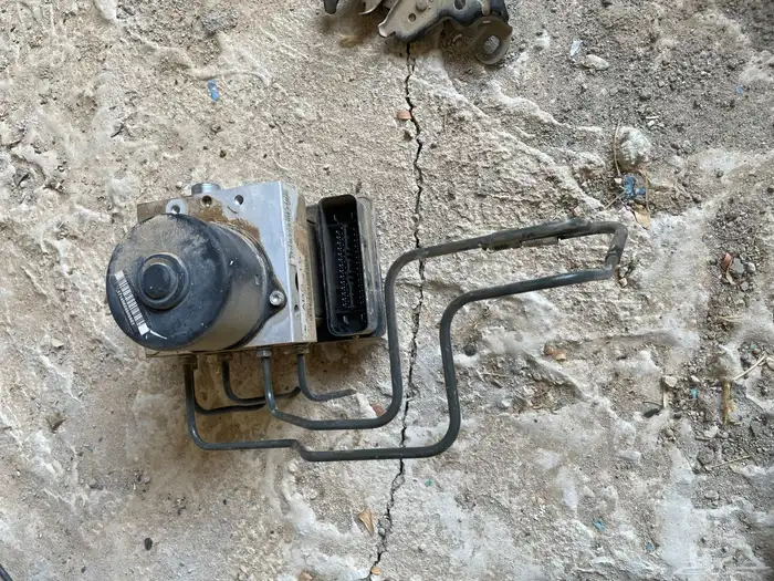 قطع غيار تشليح نيسان اكستيرا 2012 33