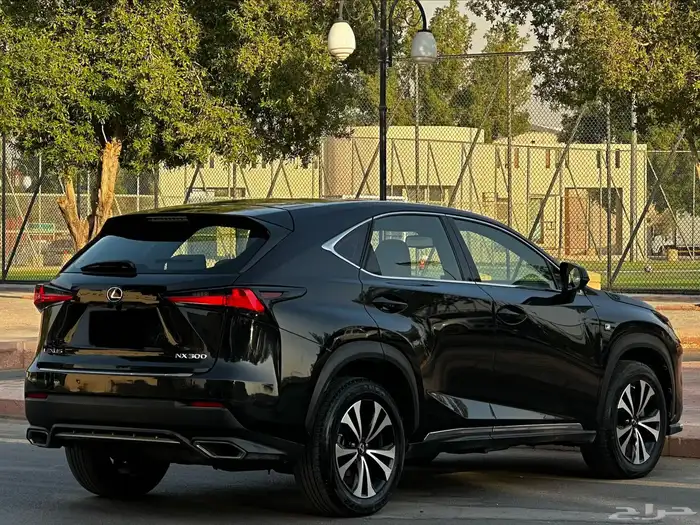 لكزس NX300 2021 اف سبورت 5