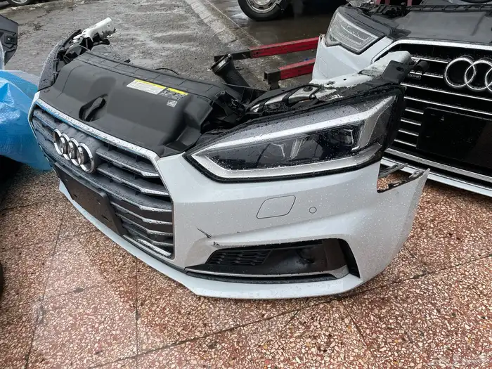 قطع غيار مستورد اودي بجميع فئاتها 3