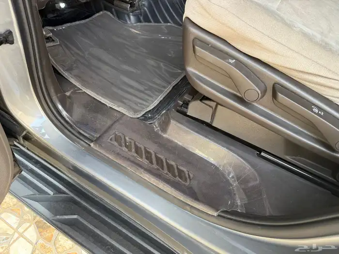 جمس يوكن المديل 2023 SLE دبل قصير اللون سمنتي وكالة 57