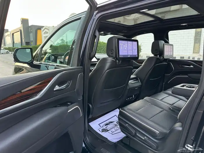 اسكاليد 2021 طويل مخززن 17