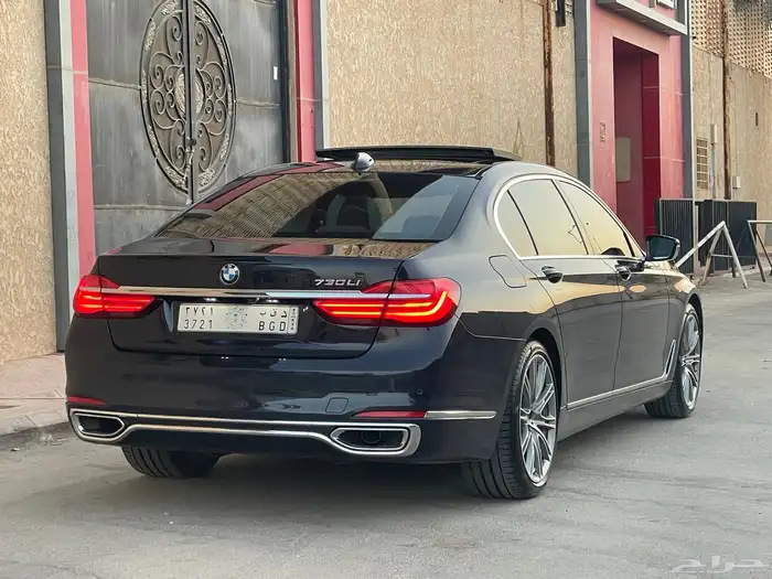 بي ام دبليو Li730 - 2019 فل كامل بحالة الوكالة 13