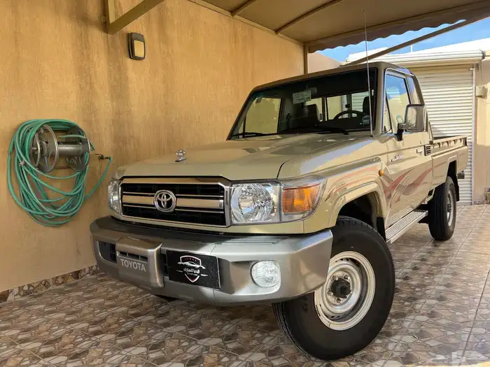 جيب شاص المديل 2009 مخزن بريمي 11 ريشه ونش دفلوك 76