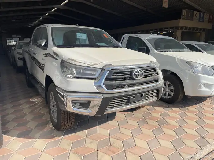 هايلكس غمارتين سوبر بنزين فل كامل اتوماتيك 2025 سعودي 2