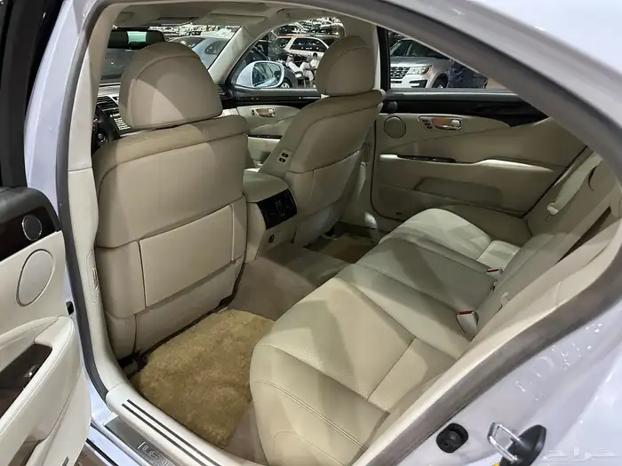 لكزس LS460 موديل 2008 فل كامل نظيف 18