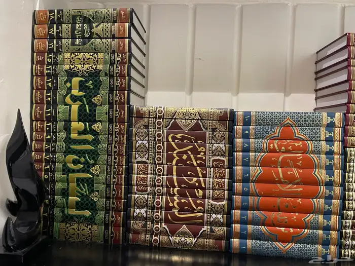 للبيع مكتبة كتب متنوعة بحالة ممتازة (لكامل المكتبة) 6