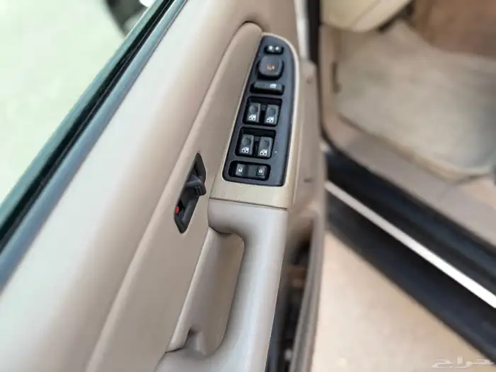 جمس 2005-8100 عداد 63 الف فقط 83