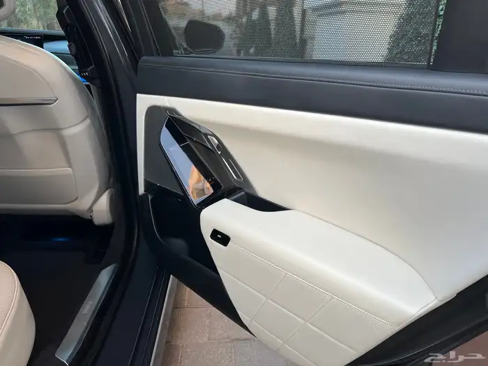 BMW 735Li 2023 الناغي 38