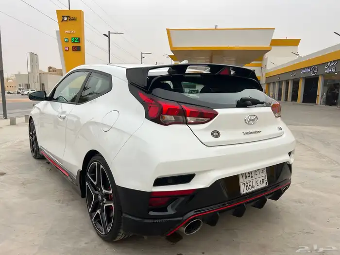 هونداي فيلوستر 2022 شبه اصفار ان لاين سعودي 5