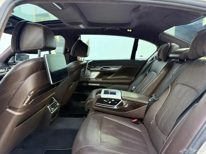 بي ام دبليو 750Li 3