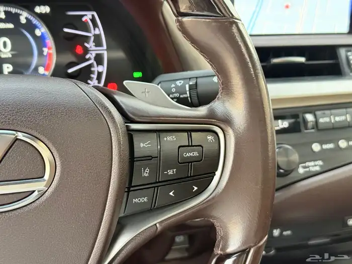 لكزس Es350 نص فل cc موديل 2020 15