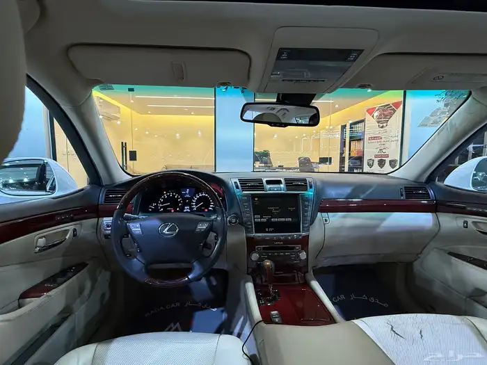 لكزس - LS460 L - 2010 - فل كامل- ممشى قليل( بحالة الوكاله ) 5