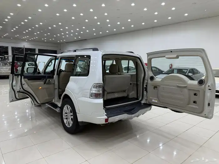 ميتسوبيشي باجيرو 2017 فل كامل مكينه 3800 19