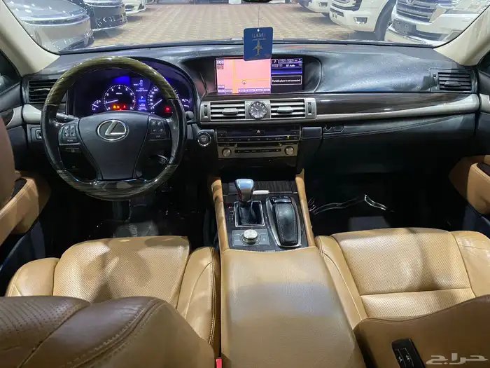 لكزس LS 460 المديل 2014 العدد 293 الف 16