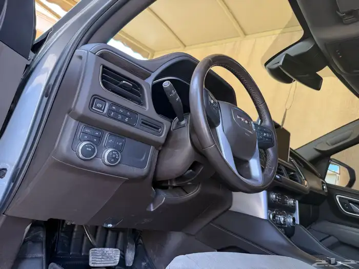 جمس يوكن المديل 2023 SLE دبل قصير اللون سمنتي وكالة 42