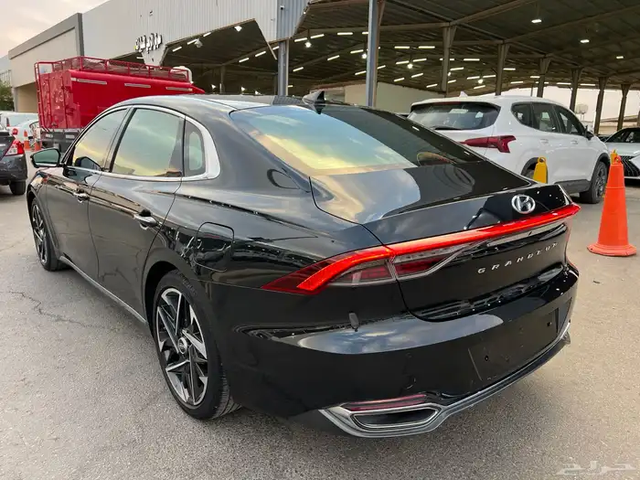 هيونداي ازيرا 2020 فل كامل ( عداد ديجتل كاميرات 360 ) 5