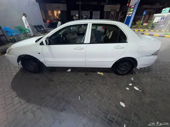 ميتسوبيشي لانسر بومة 2008 2