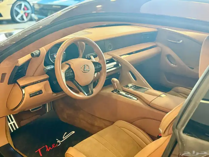 لكزس LC500h 2017 15