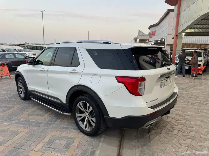 فورد اكسبلورر 2020 نظيف 3