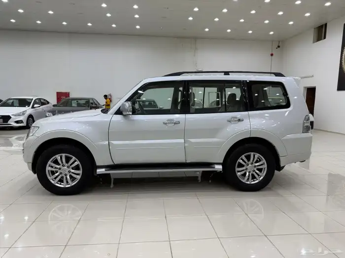 ميتسوبيشي باجيرو 2017 فل كامل مكينه 3800 37