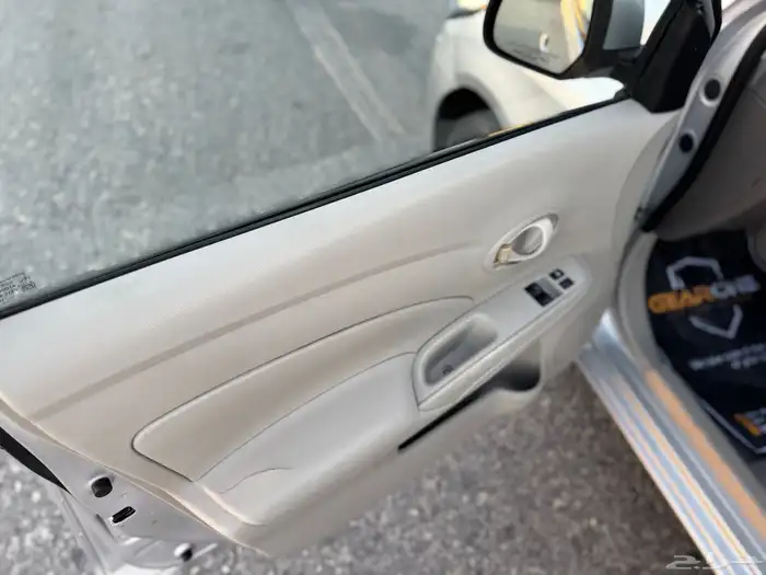 نيسان صني 2017 اوتوماتيك نظيفه جدا 9