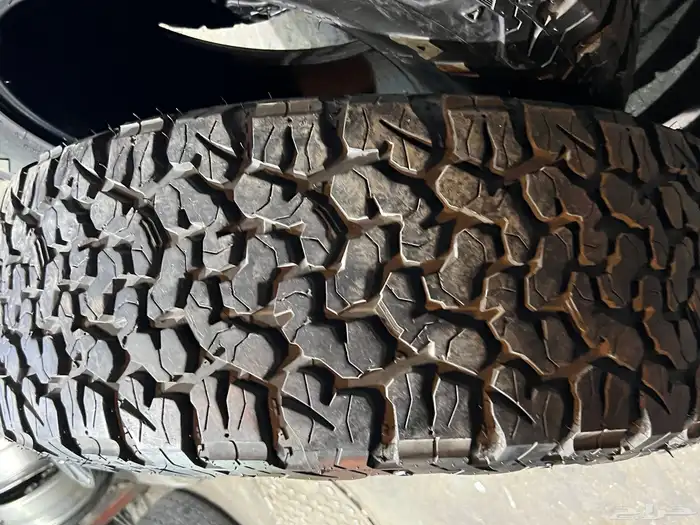 كفرات حجرية مقاس 285 70 17 تاريخ 2024 نوع الكفرات  فيرتش 18