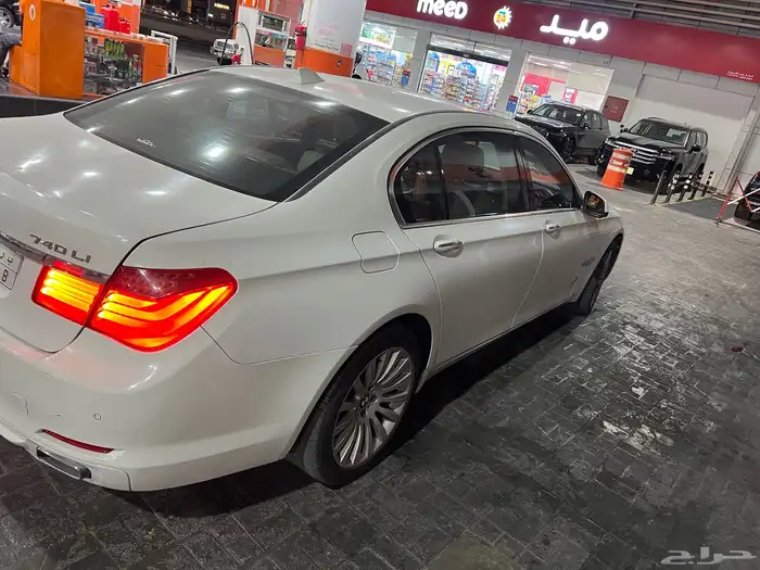 بي ام دبليو موديل 2010 5