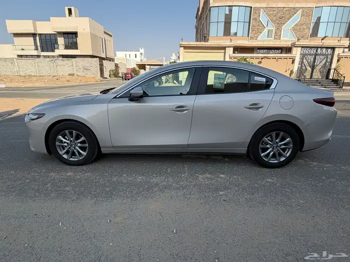 مازدا 3 موديل 2025 - ( استخدام بسيط جدا ) 3