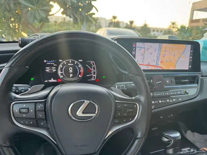 لكزس 2022 DD ES350 مالك أول 14