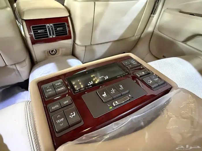 لكزس - LS460 L - 2010 - فل كامل- ممشى قليل( بحالة الوكاله ) 9