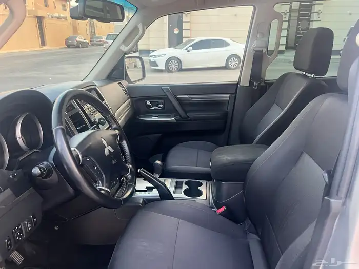 باجيرو 2020 6V نص فل وكالة 9