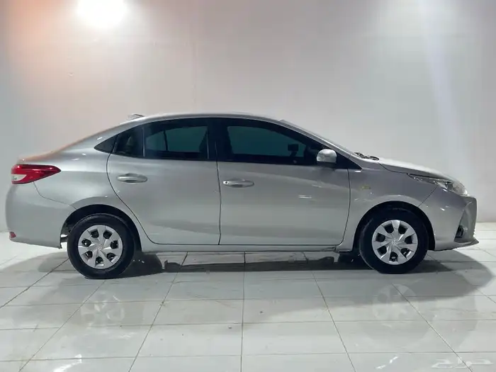 تويوتا يارس 2022 3