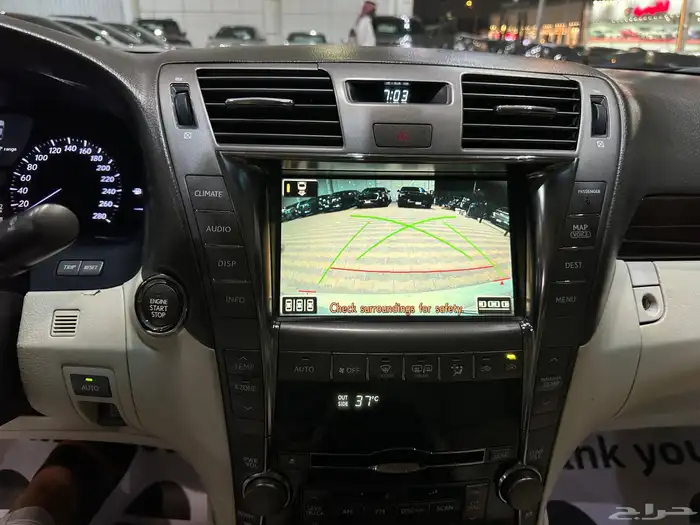 لكزس LS460 موديل 2008 فل كامل نظيف 9