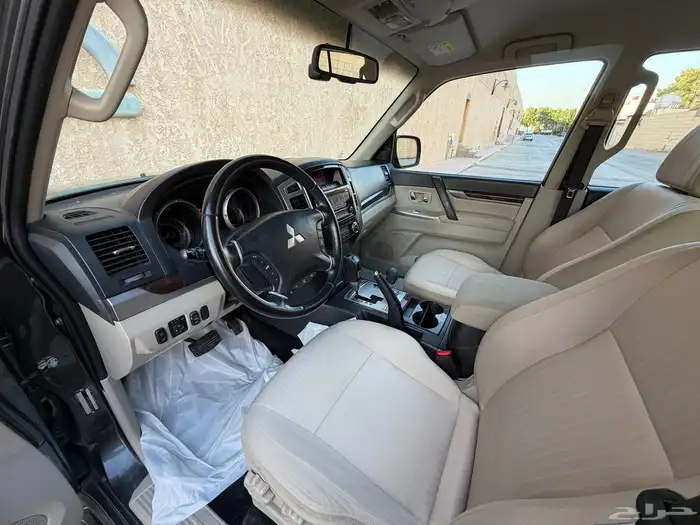 ميتسوبيشي باجيرو موديل 2020 15