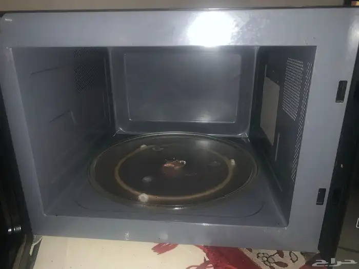 ميكرويف معايه استعمال 8 شهور 1