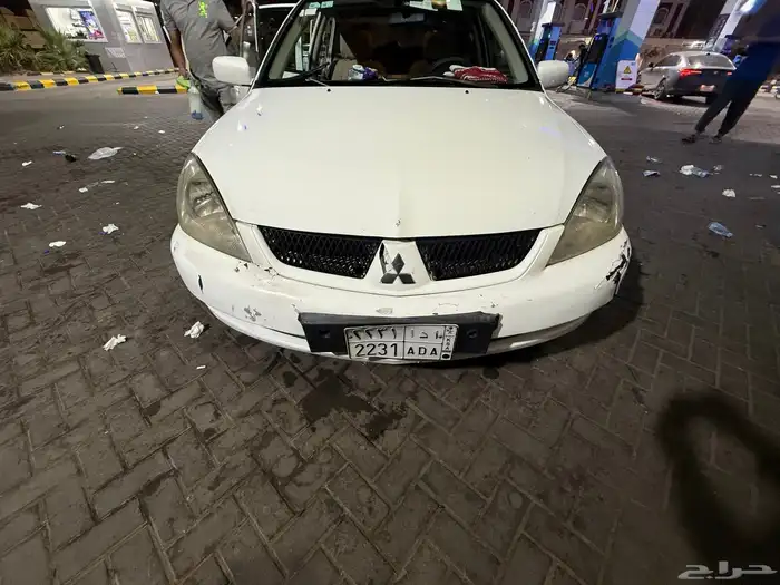 ميتسوبيشي لانسر بومة 2008 0