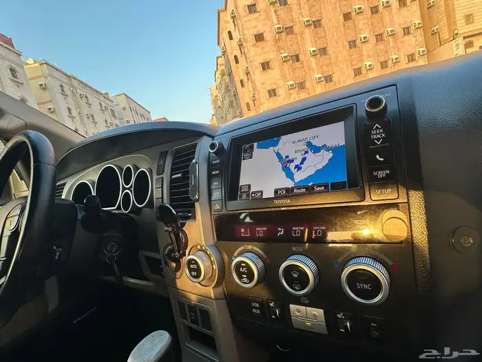 تويوتا اسكويا 2013 ابيض ليمتد دبل فل كامل اعلى مواصفات 4