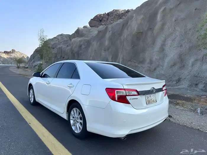 تويوتا كامري 2015 GLX عبداللطيف جميل 26