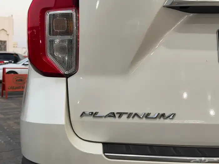 فورد اكسبلورر 2020 نظيف 10