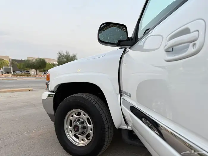 جمس 2005-8100 عداد 63 الف فقط 74