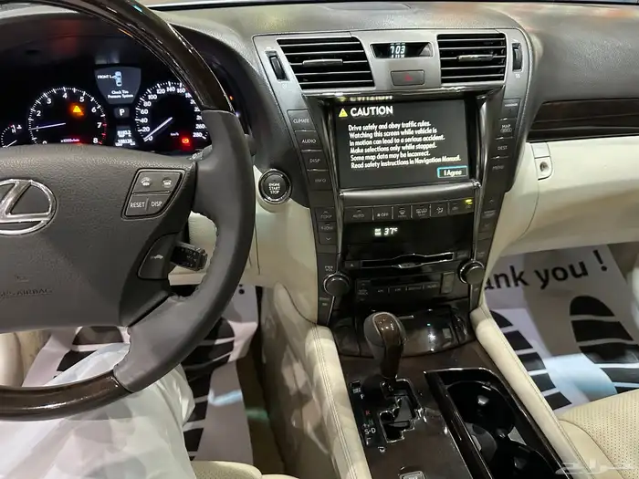 لكزس LS460 موديل 2008 فل كامل نظيف 6